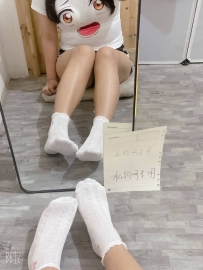 桃桃白色短袜