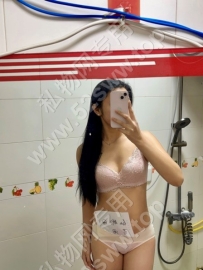 萱萱粉色套装